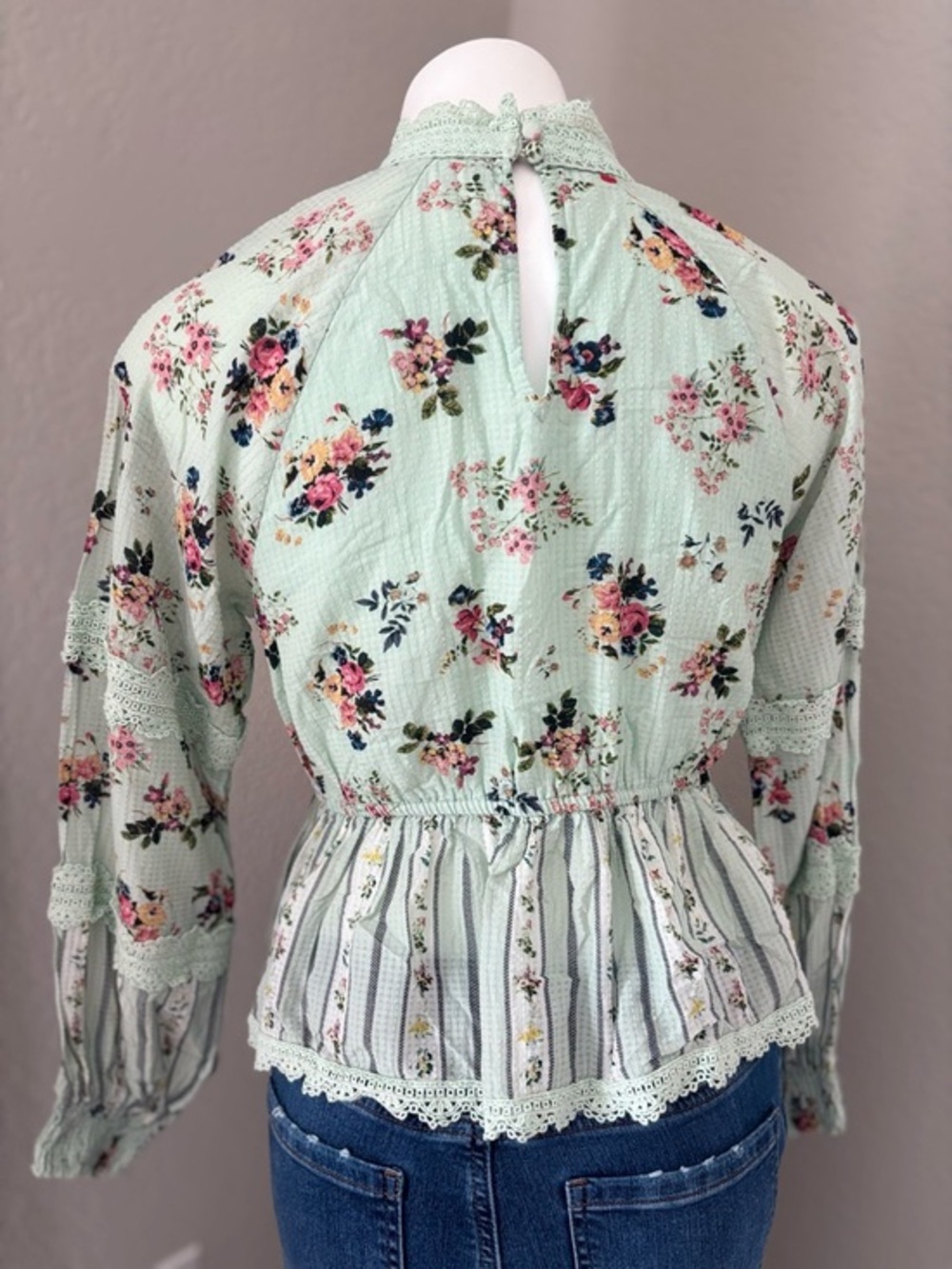 Anthropologie Hemant & Nandita Top Amour Floral Lace Romantic Peplum Cottage - Picture 4 of 6